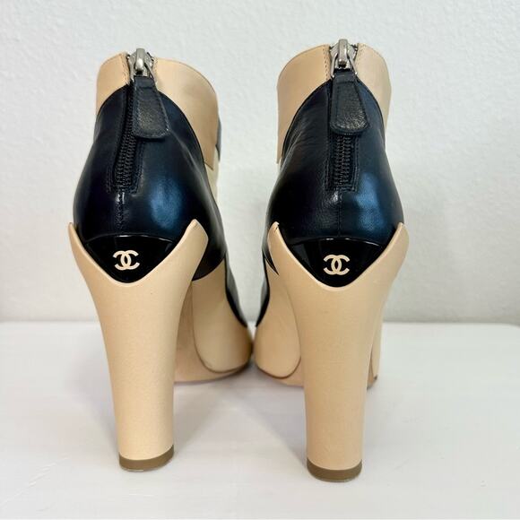 Chanel Color Block Ankle Boots with CC Logo Size EU 37.5 Black & Beige - Picture 4 of 10